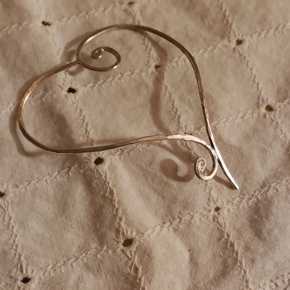 Large Hand Hammered Sterling Silver Heart Pendant - Picture 3 of 4